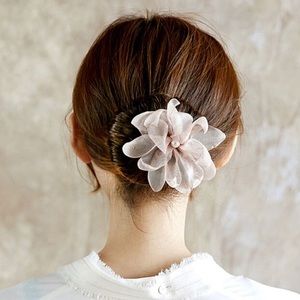 🌟3/$20 New Cute Flower Handmade Hair Bun Maker